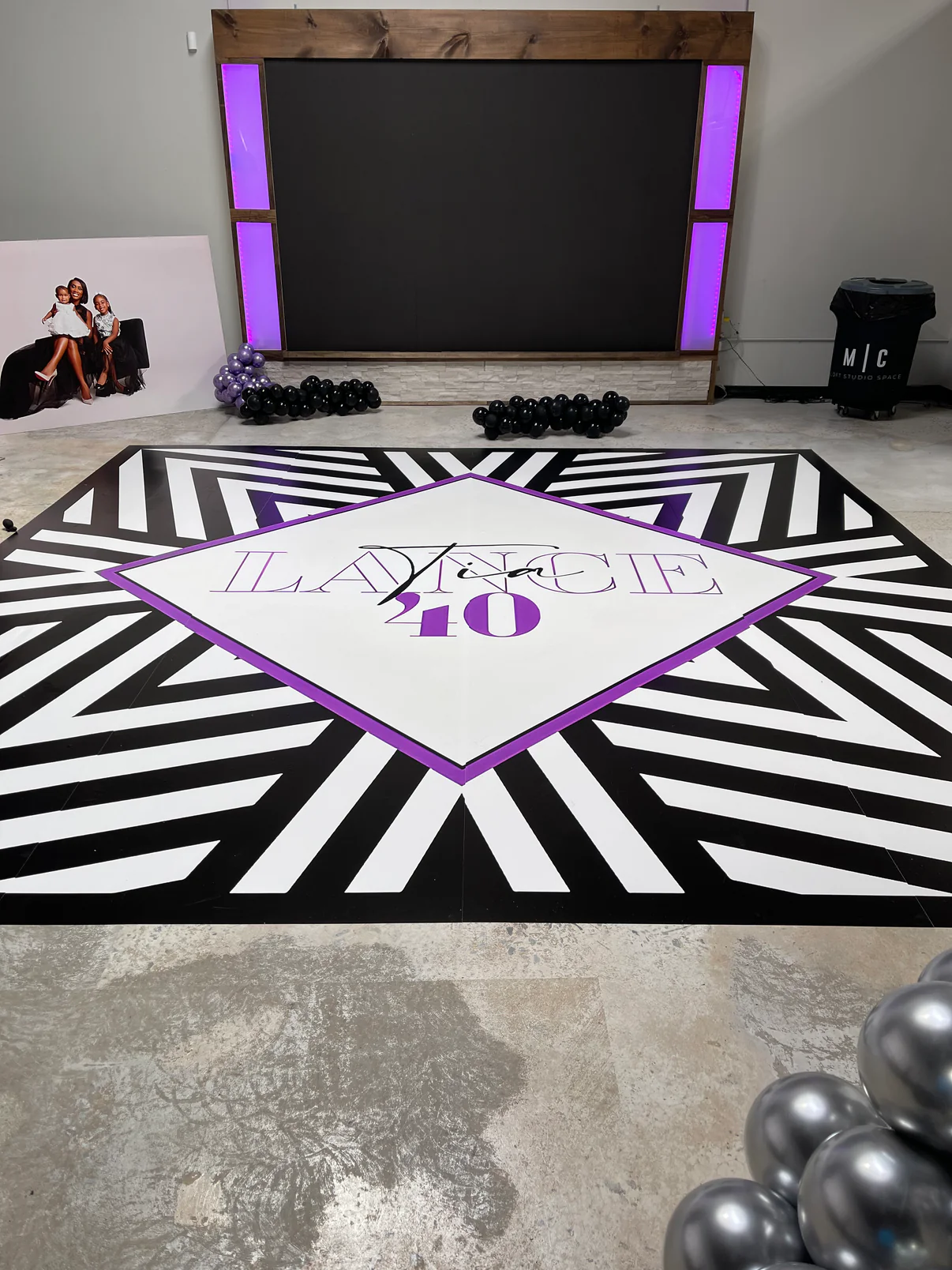 Square Floor Wrap - Image 6